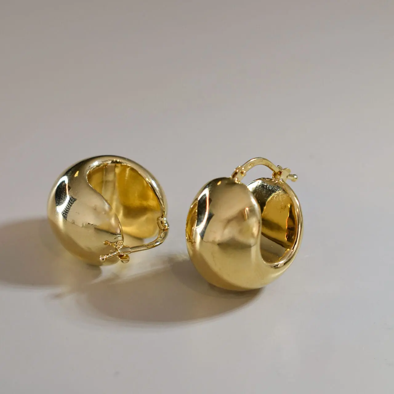 עגילי חישוק באבל נפוחים